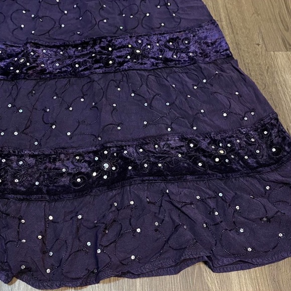 gorgeous dark purple velvet embroidered maxi skirt! 🪻🖤 - Picture 3 of 7
